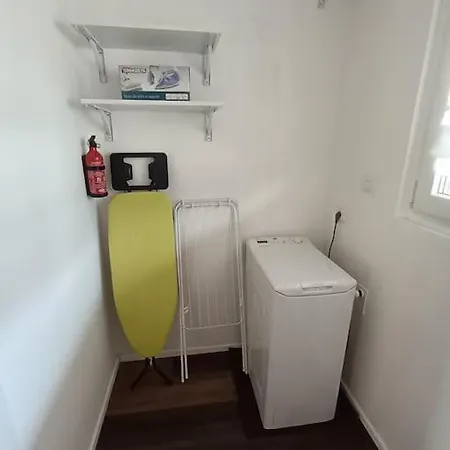 Isola 2 Bedrooms Firenze