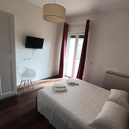 Isola 2 Bedrooms דירה פירנצה